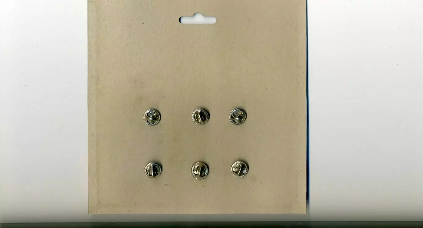 Шахтер Донецк - Набор знаков - Наша История 1936 - 2007 - пластмасса 1