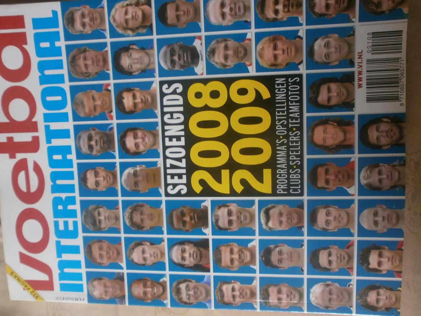 Футбол Голландия 2008-09 370с. Постеры на стр. А-4