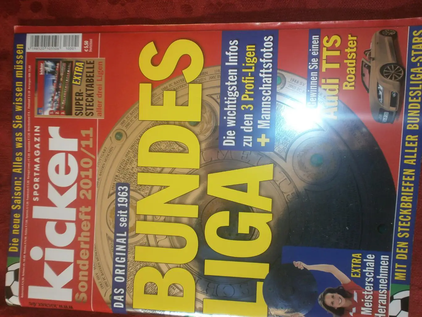 Журнал Киккер. Бундеслига сезон 2011\12 248с. Есть постеры команд на стр. А-4