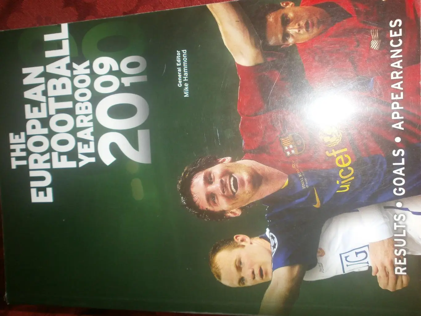 Европейский футбольный ежегодник 2009\010 1072с.