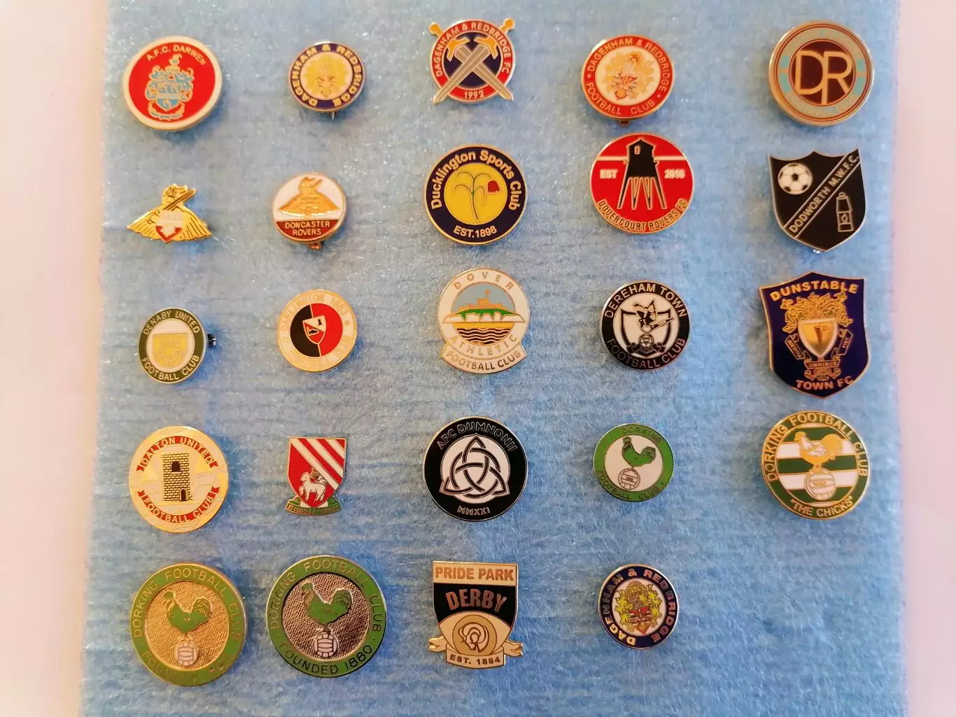 Значки футбол Англия D