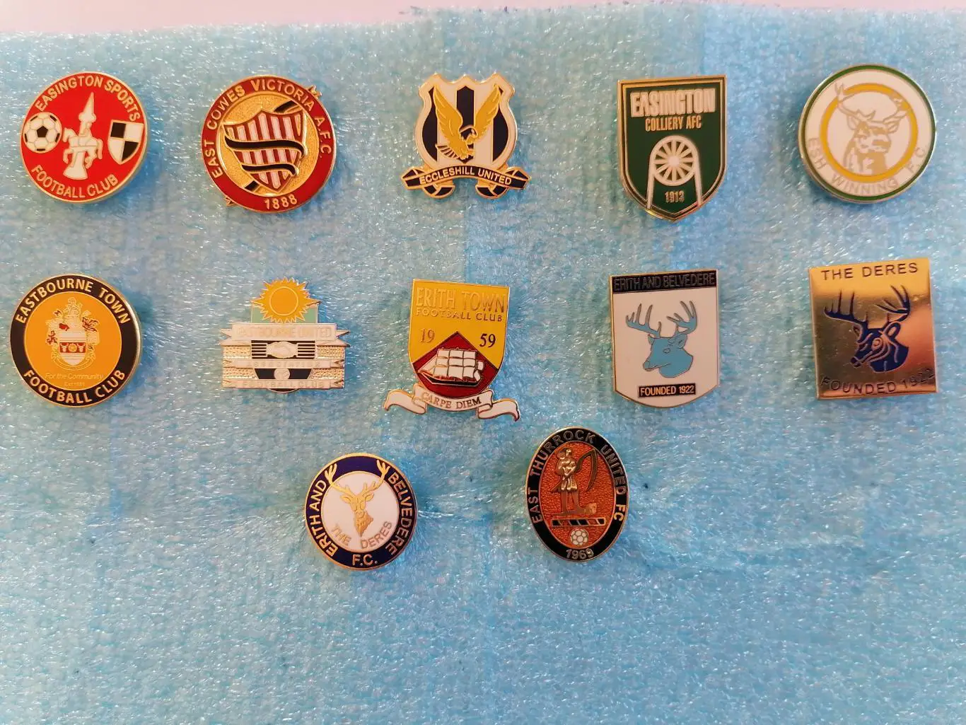 Значки футбол Англия E 3