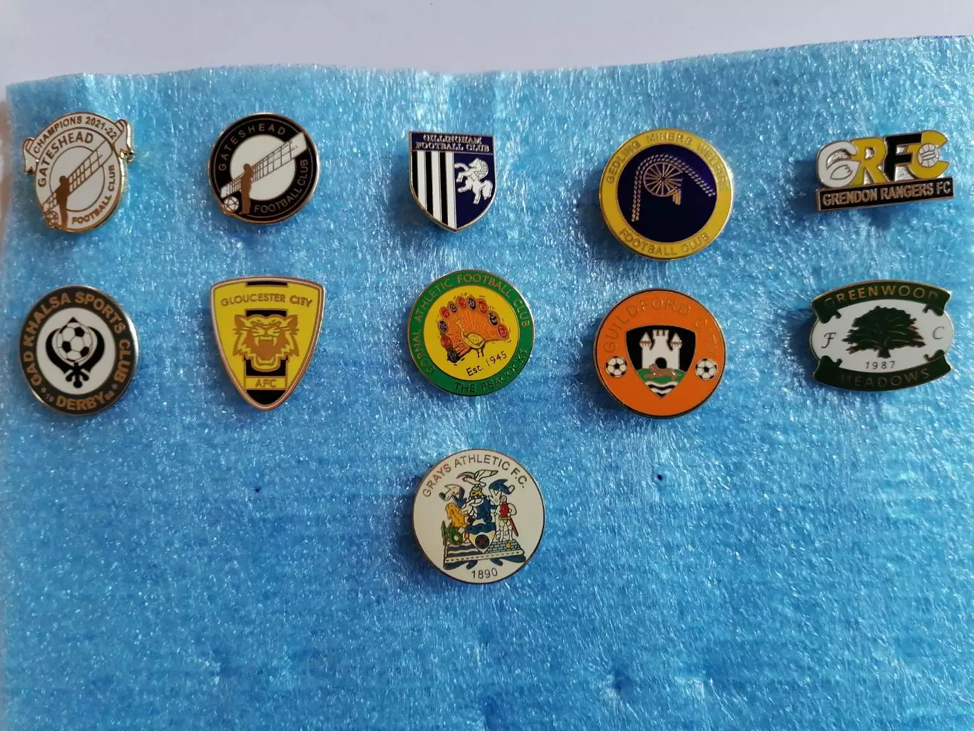 Значки футбол Англия FGHIJ 1