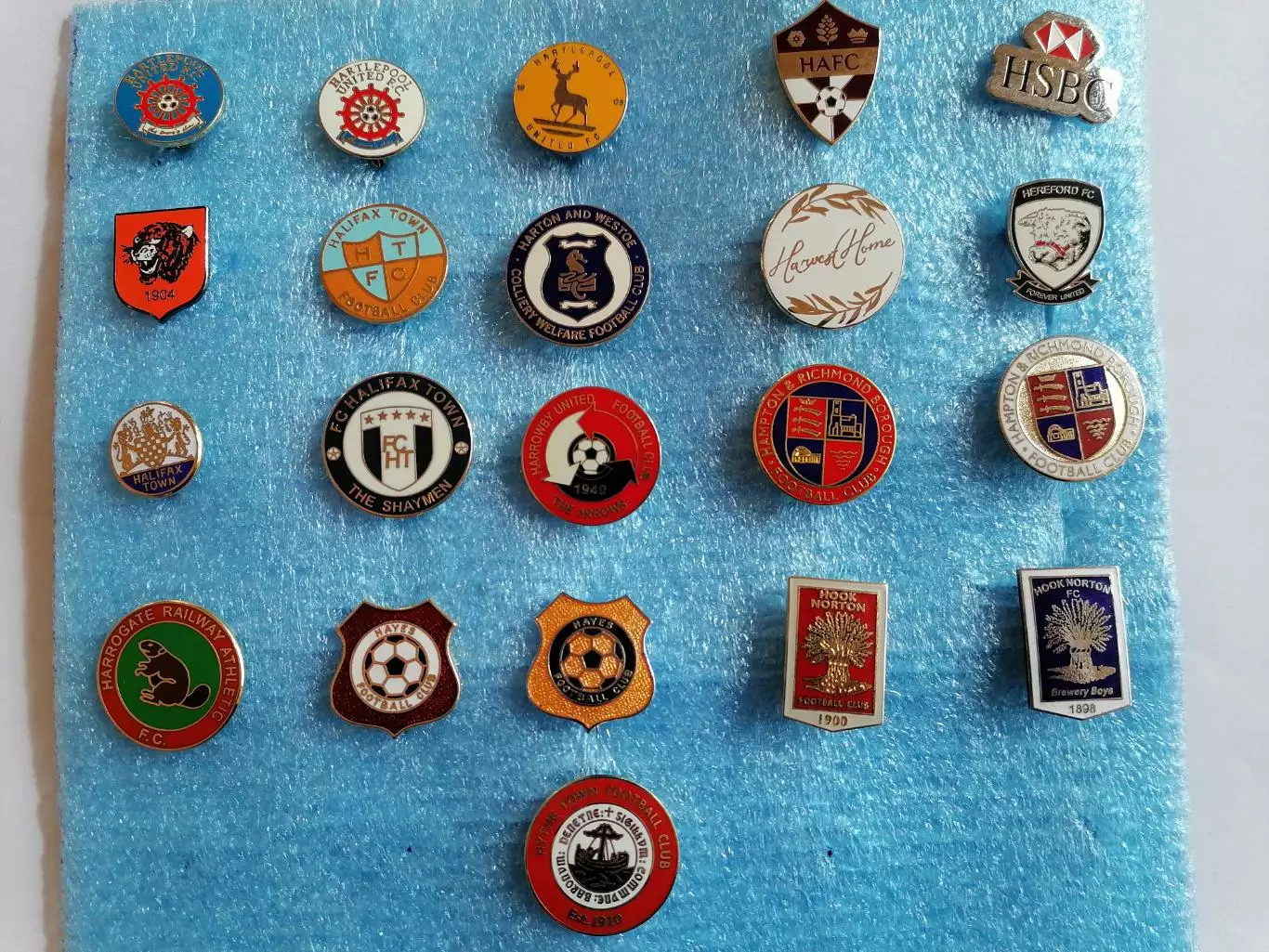 Значки футбол Англия FGHIJ 2