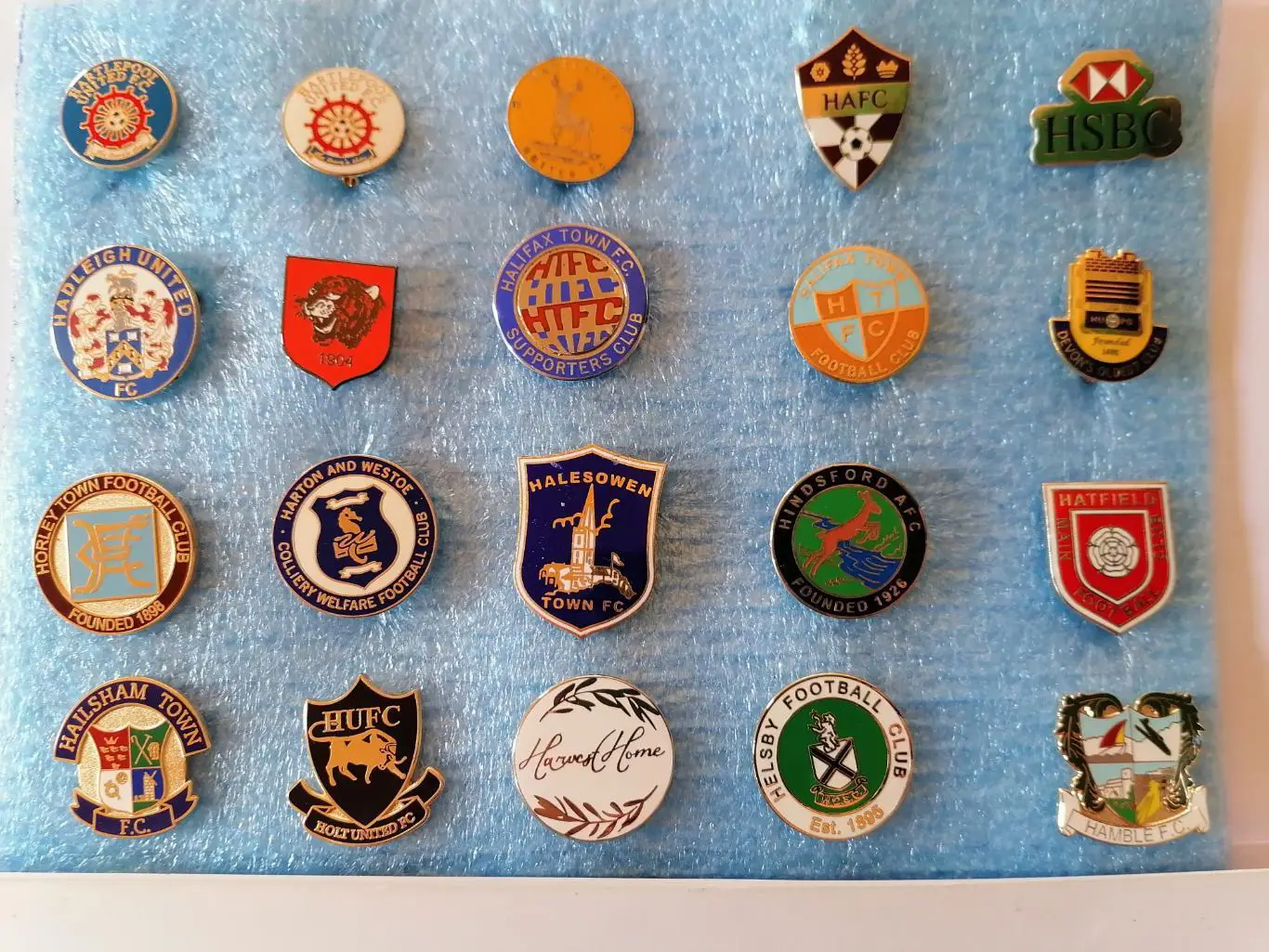 Значки футбол Англия H 1