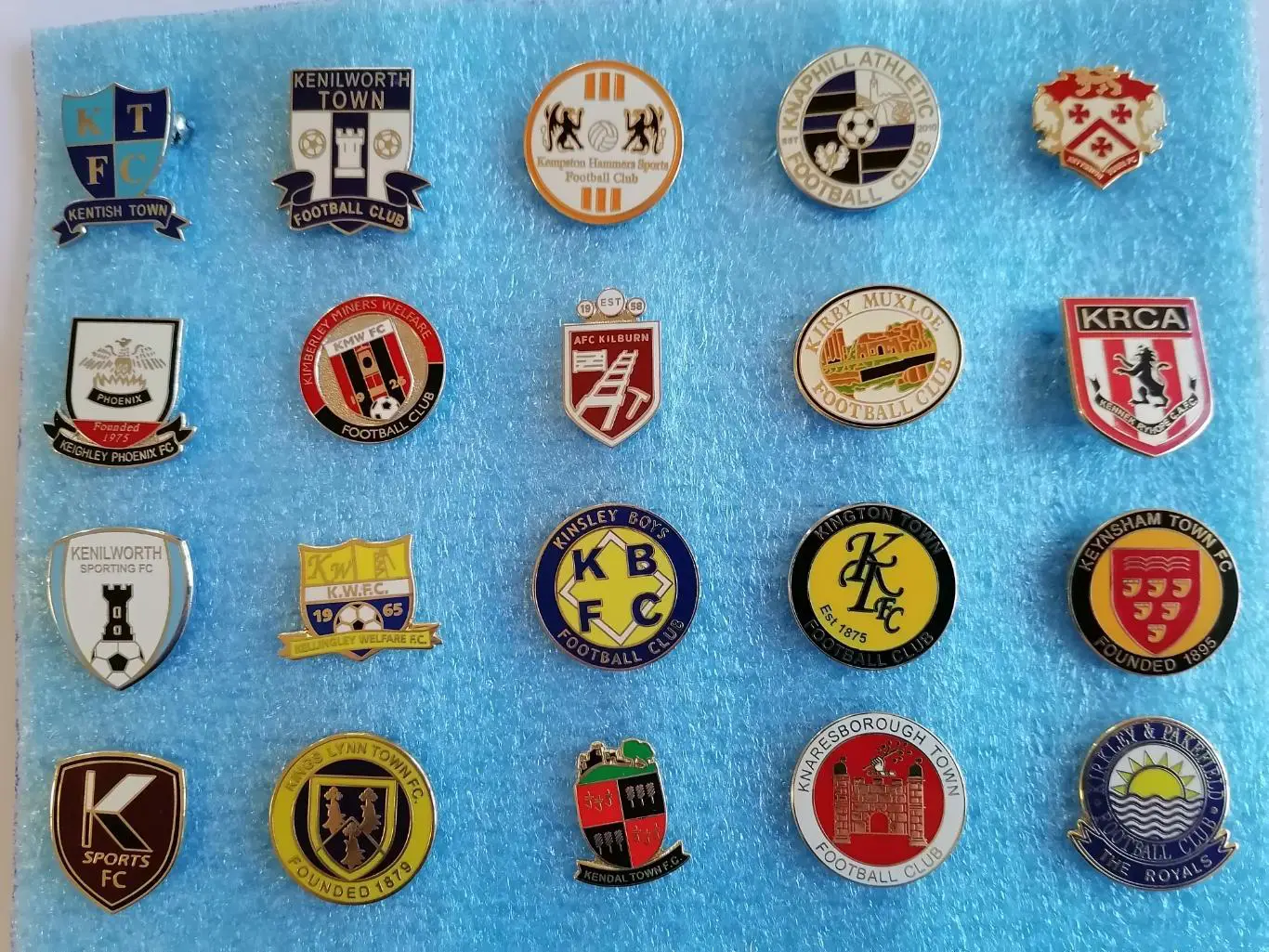 Значки футбол Англия К