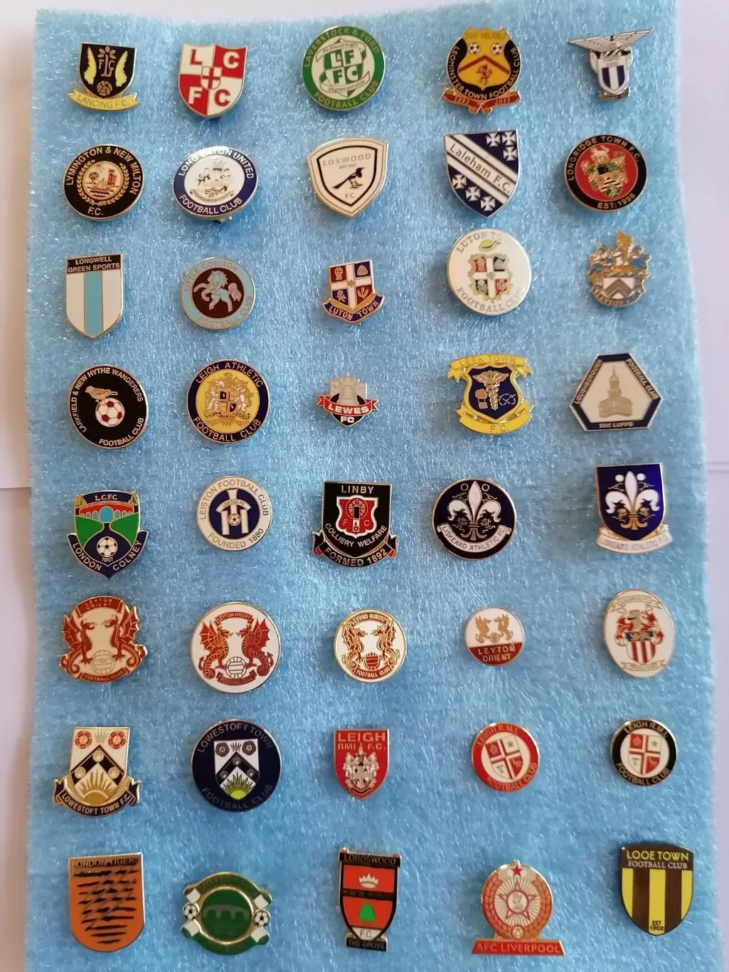 Значки футбол Англия L