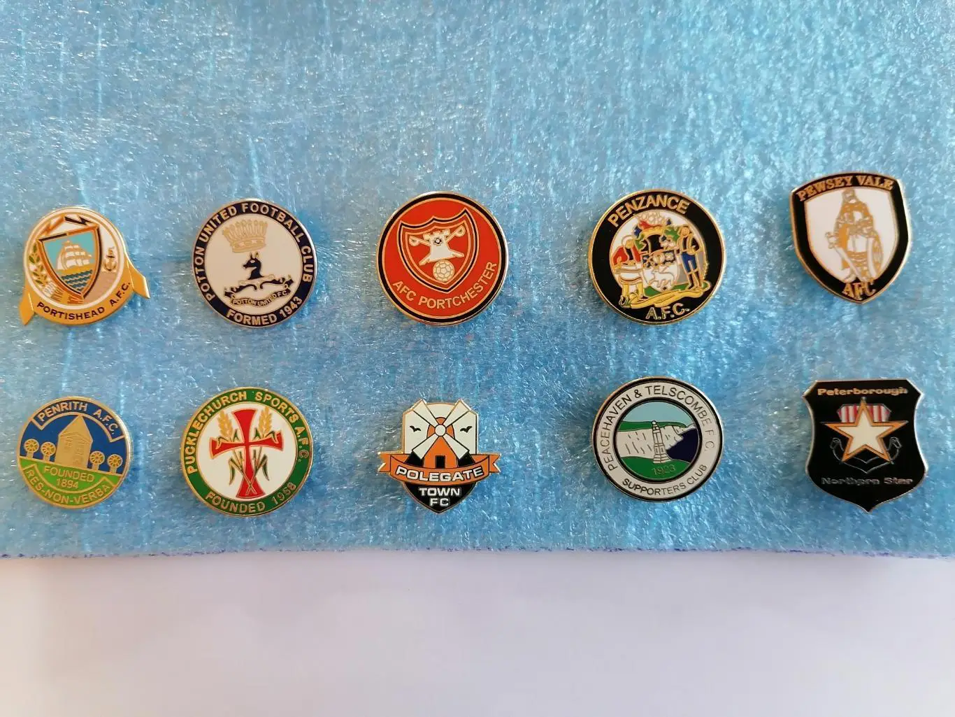 Значки футбол Англия О и Р 1