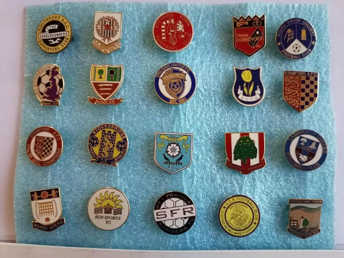 Значки футбол Англия S-2 1