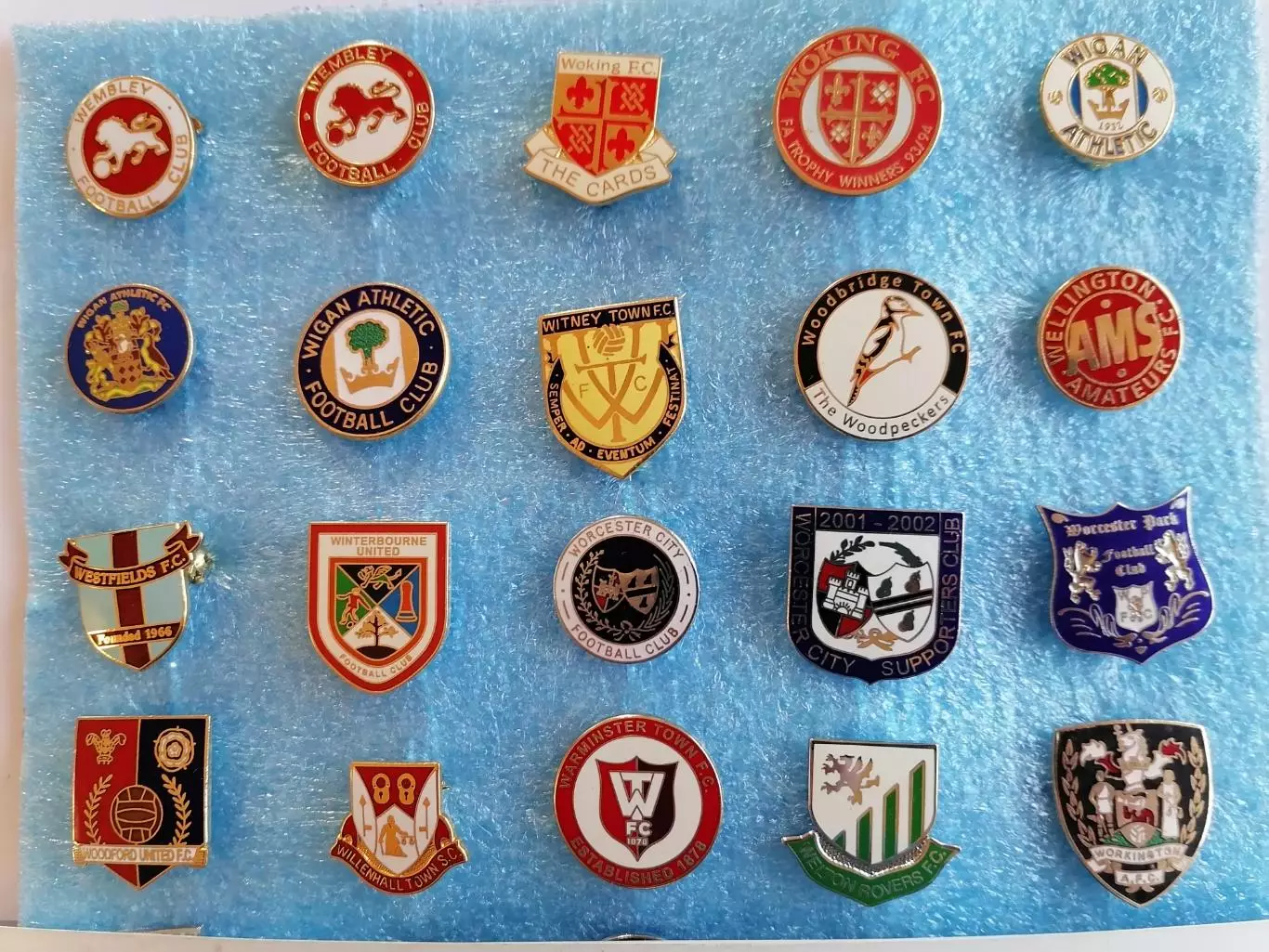 Значки футбол Англия W 1