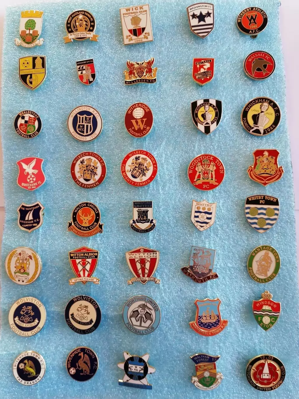 Значки футбол Англия W 3