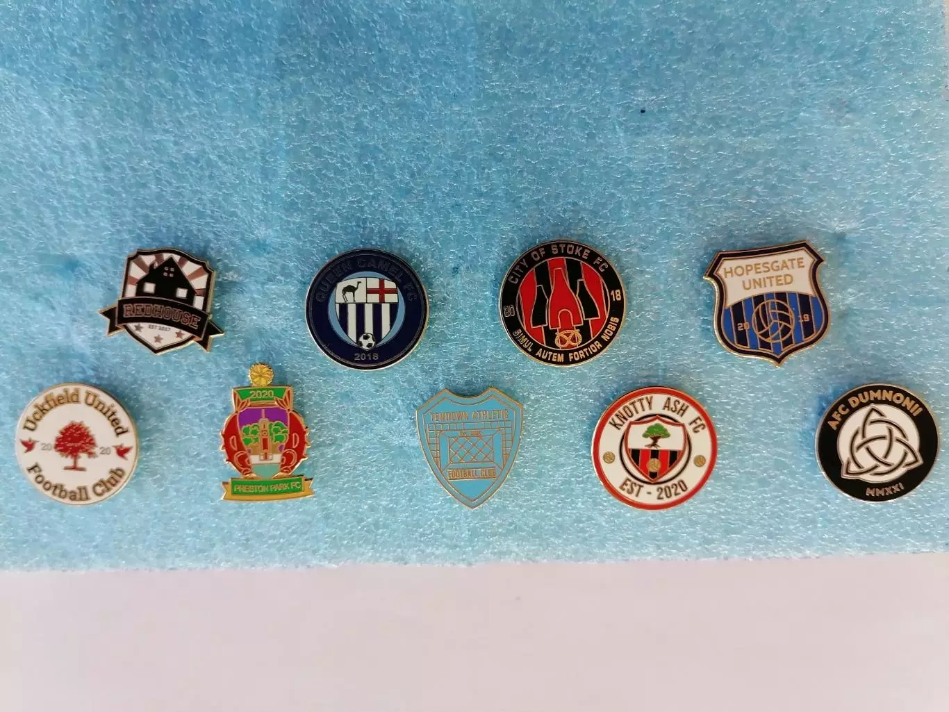 Значки футбол Англия W Y Новые 2017-2021 4