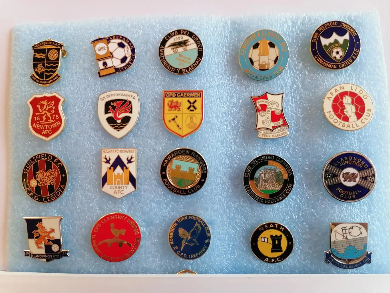 Значки футбол Уэльс 1