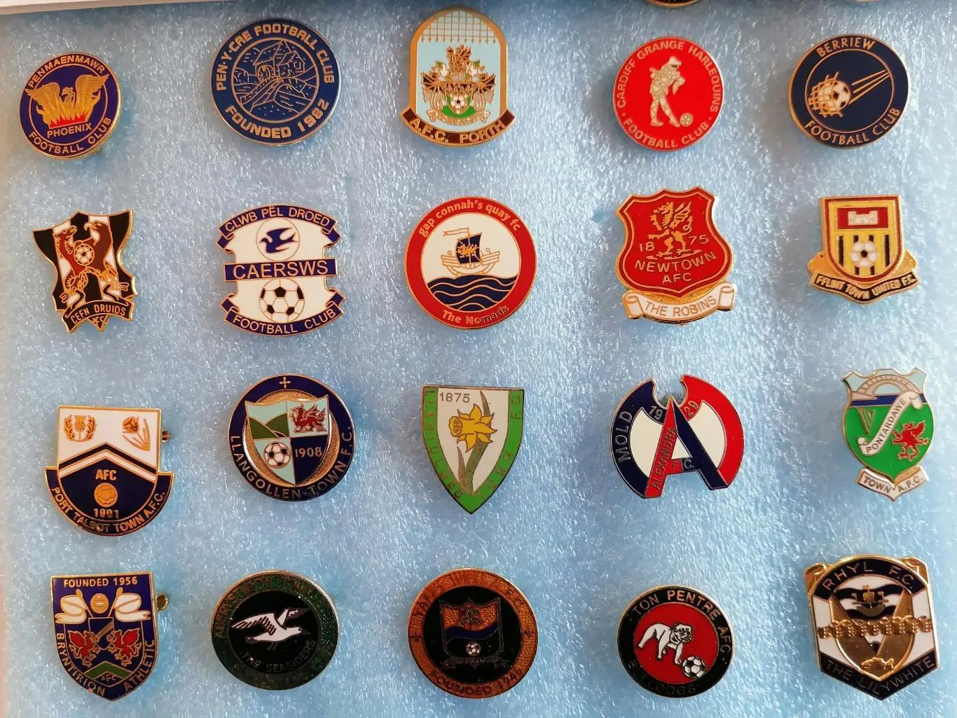 Значки футбол Уэльс 2