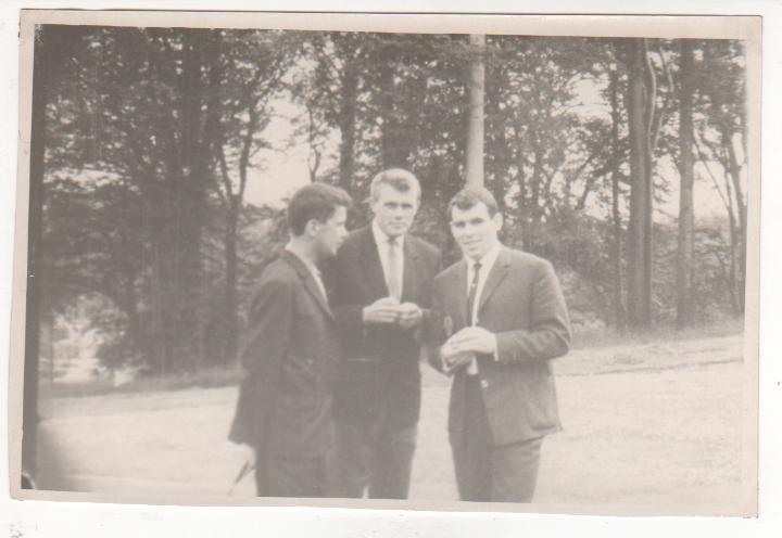 фото футбол футболисты Биба А., Буданов Е. Серебряников В. 1966г. черно-белая