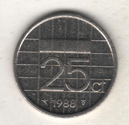 монеты 25 центов Нидерланды 1988г. (не чищеная) магнитится