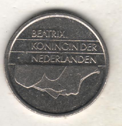 монеты 25 центов Нидерланды 1988г. (не чищеная) магнитится 1