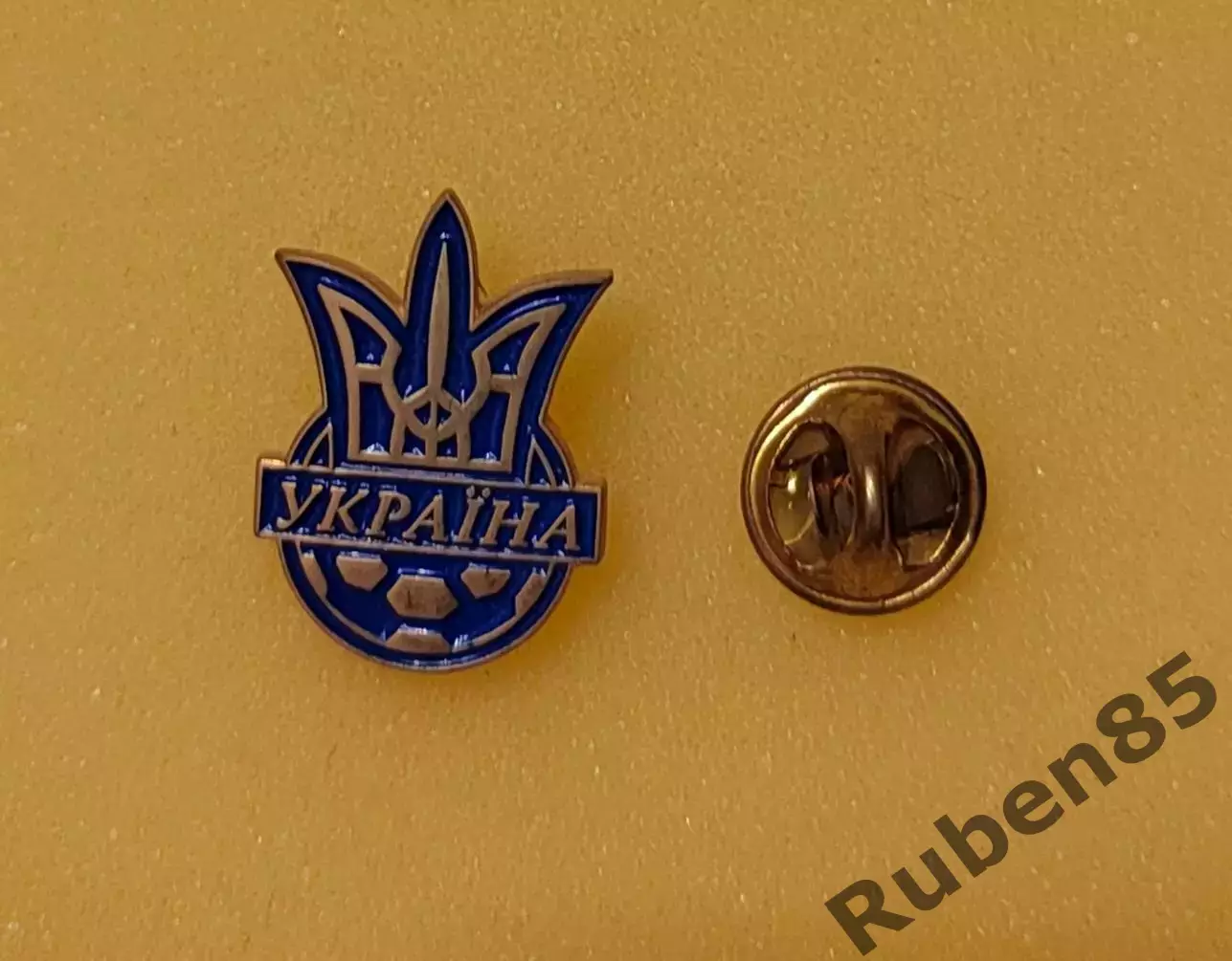 Значок Украина - Федерация Футбола. Официальный 2000-е