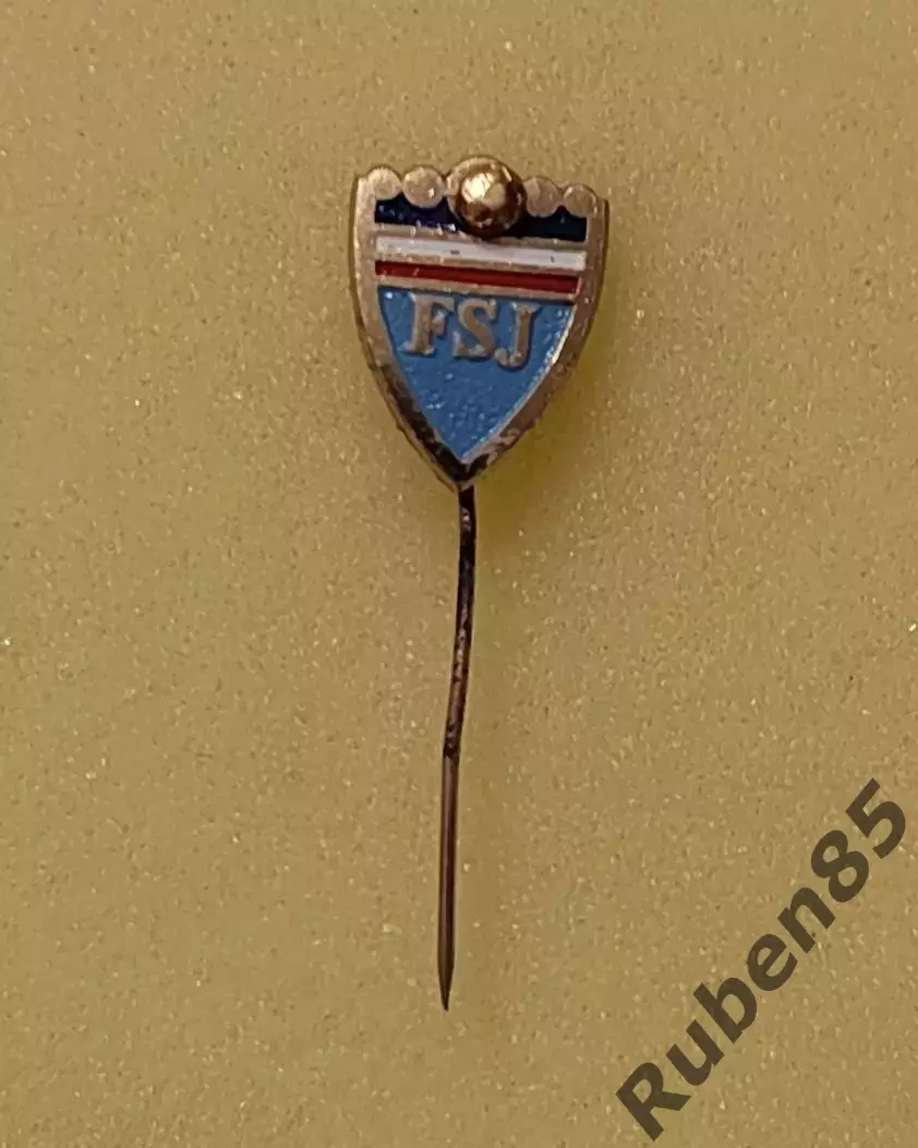 Значок Югославия - Федерация Футбола. Старый, накладной мяч