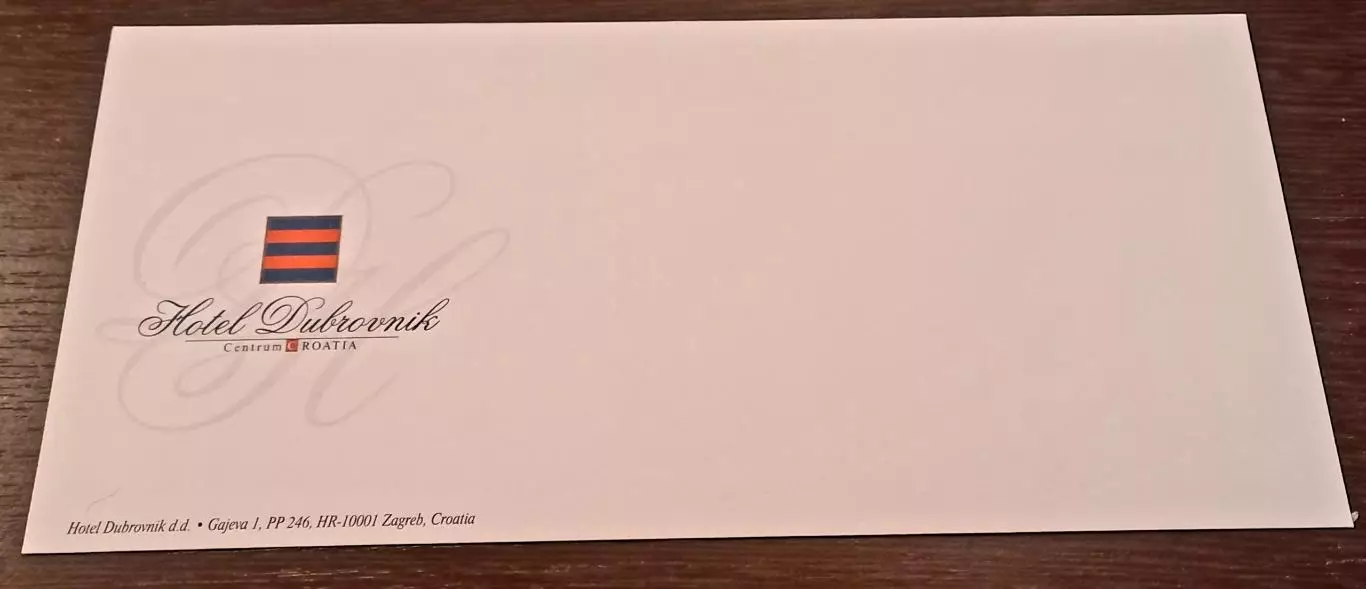 Конверт. Отель Дубровник в Загребе (Хорватия) 2000