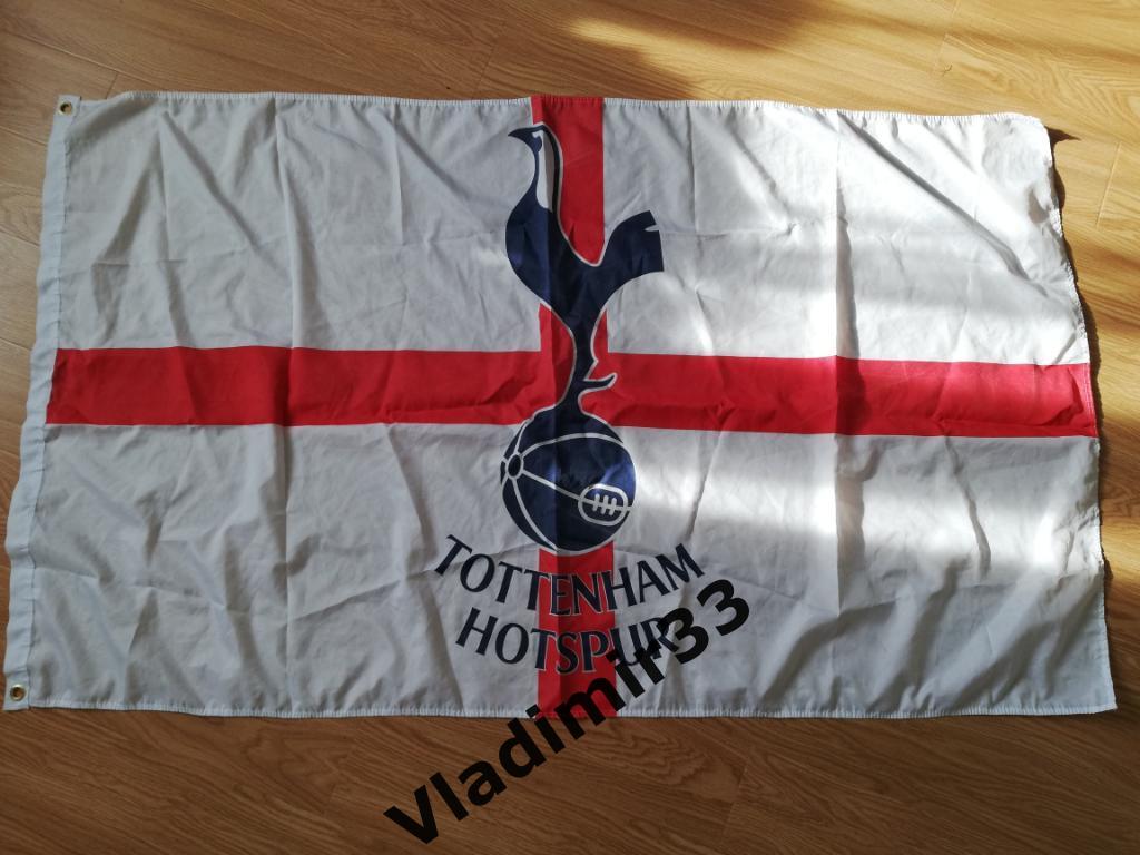 Тоттенхэм Хотспур, Англия . Флаг с чемпионата мира по футболу 2018