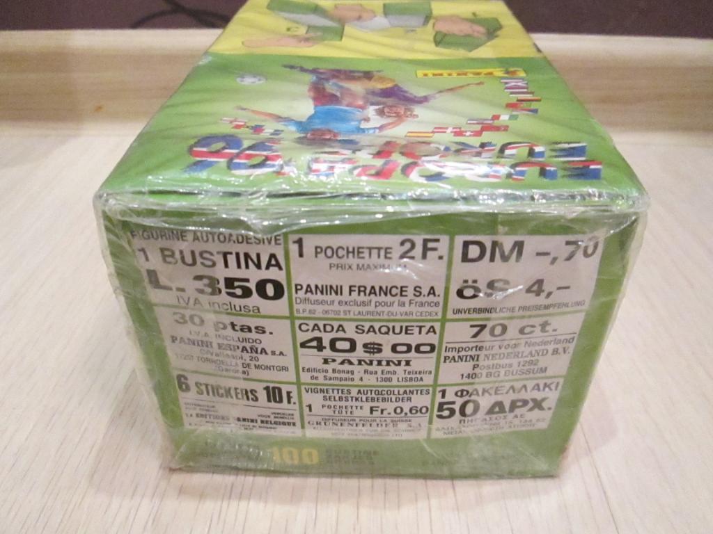 Запечатанный блок (100 пакетов по 6 стикеров) Panini Евро 1996. 1