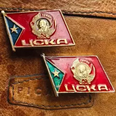 ЦСКА два значка с орденом Ленина (продаётся пара)