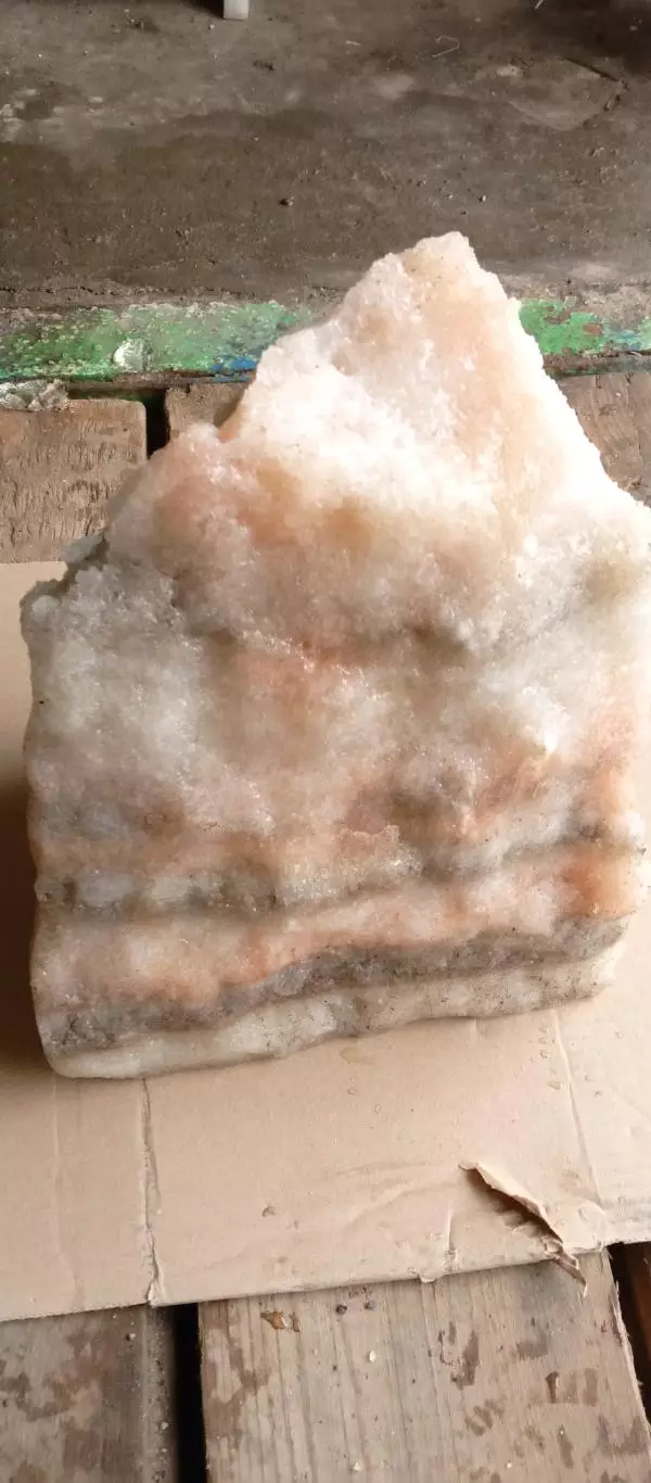 Кусок соли красивый(озеро Баскунчак) 6