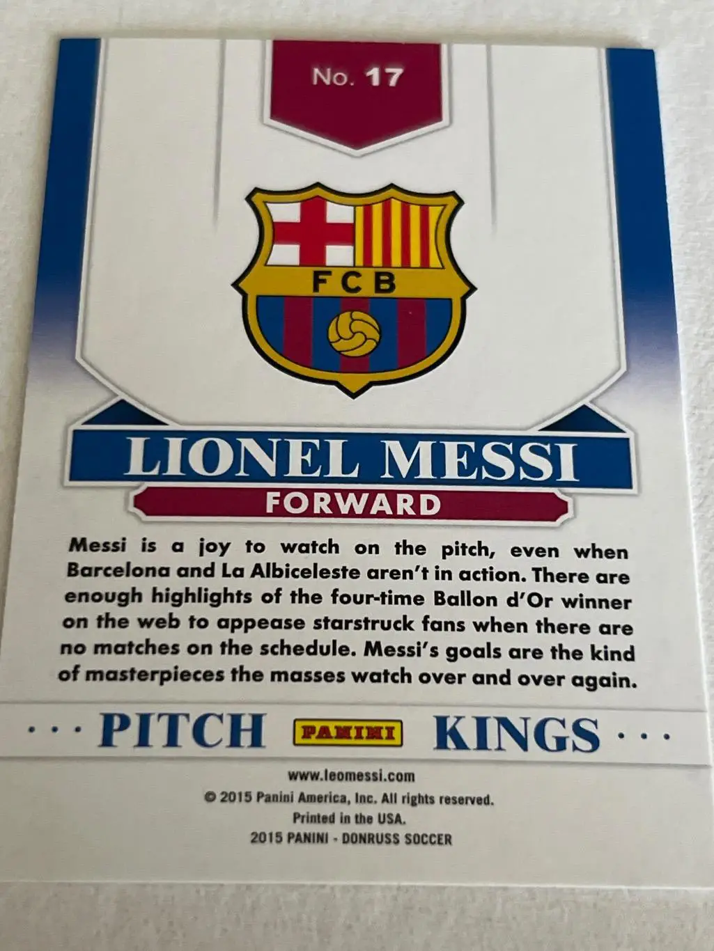 Месси Барселона, Pitch King 1