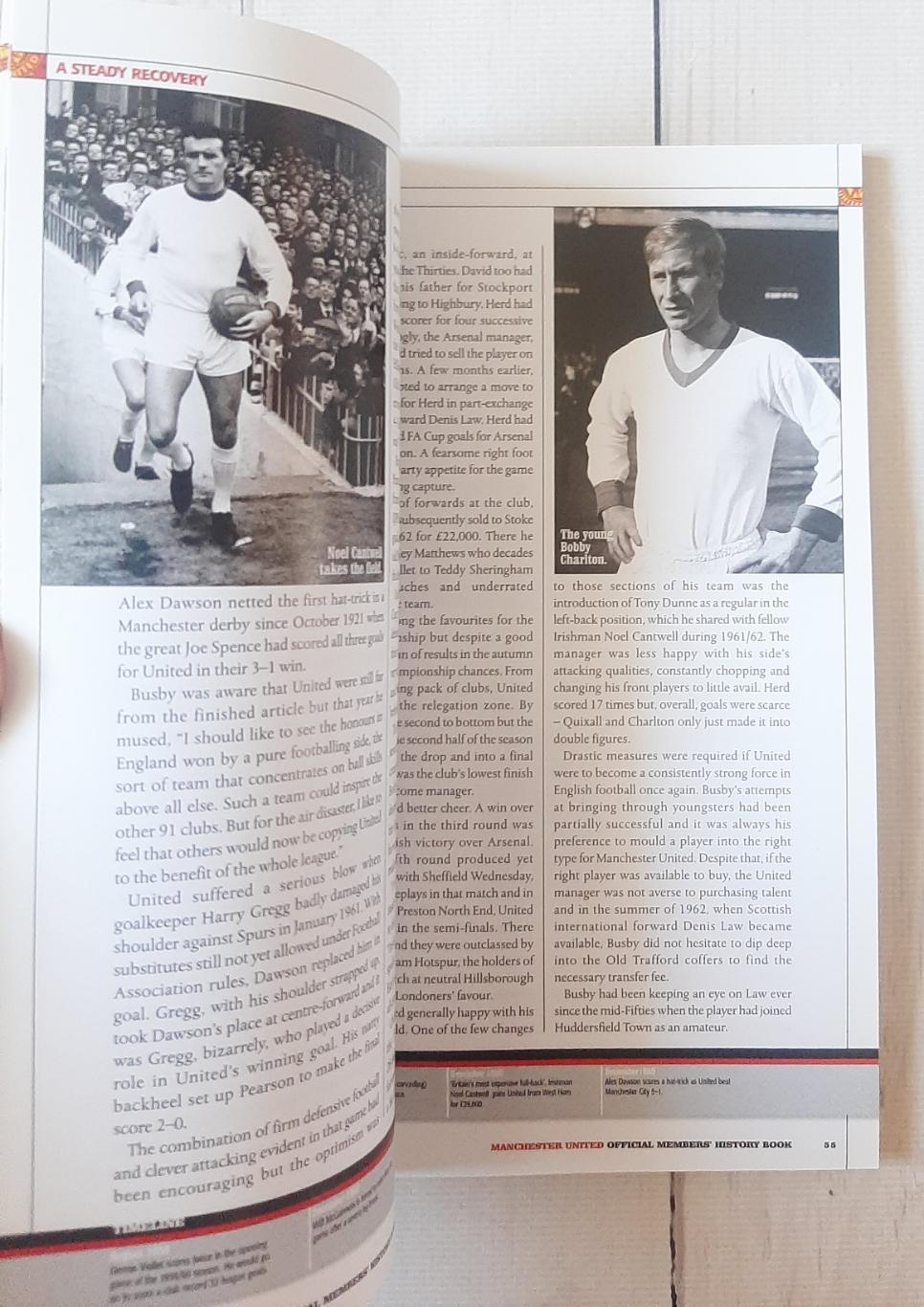 Манчестер Юнайтед. Official Members' History Book. 2004 4