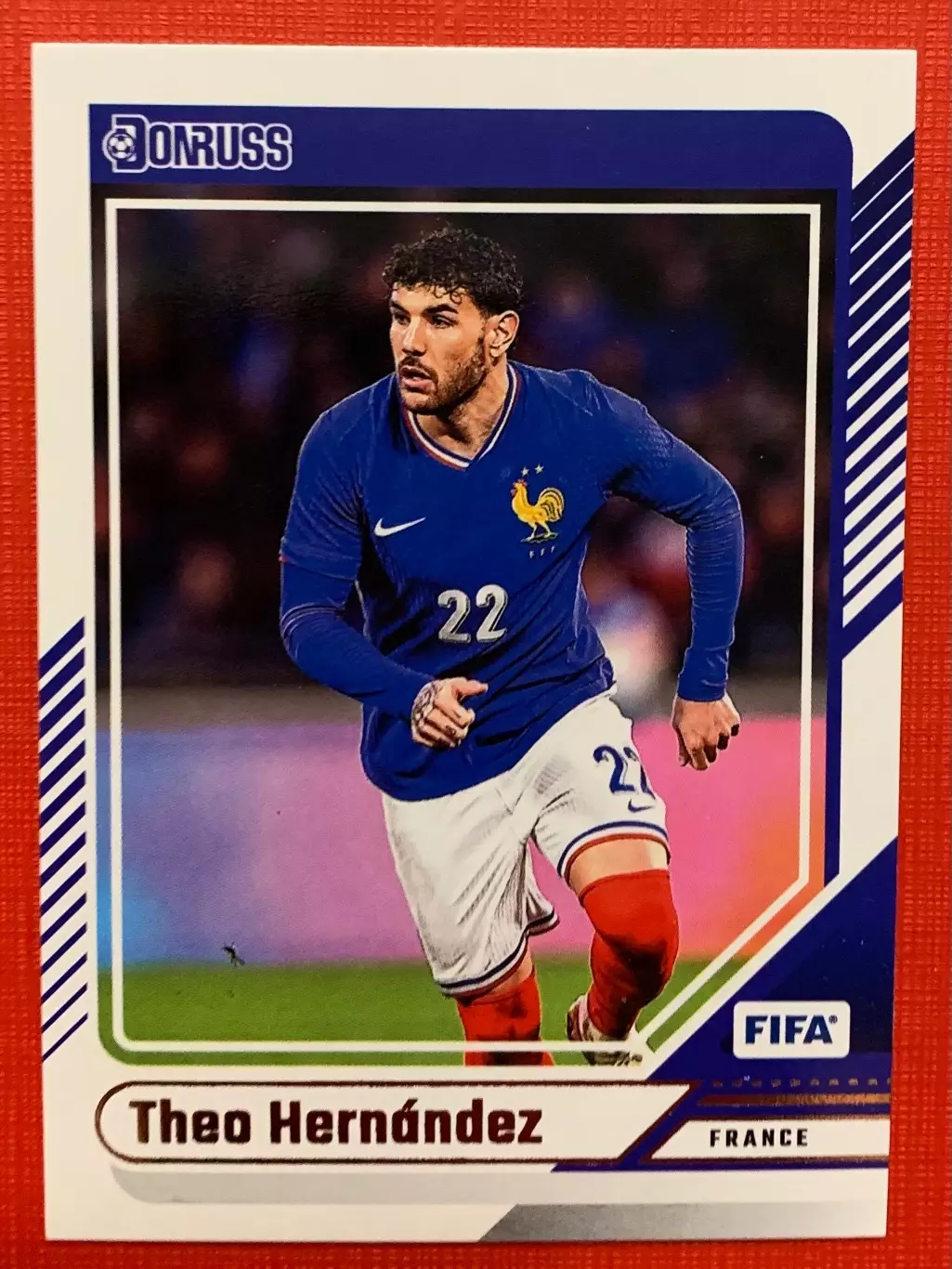 Карточка Тео Эрнандез Франция