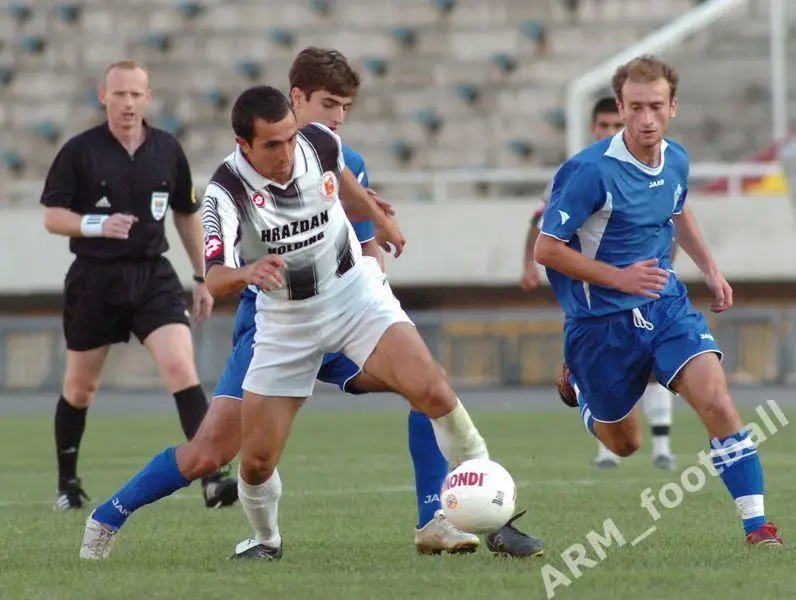 Официальная игровая футбольная майка ФК «КИЛИКИЯ» (Ереван, Армения). №4 4