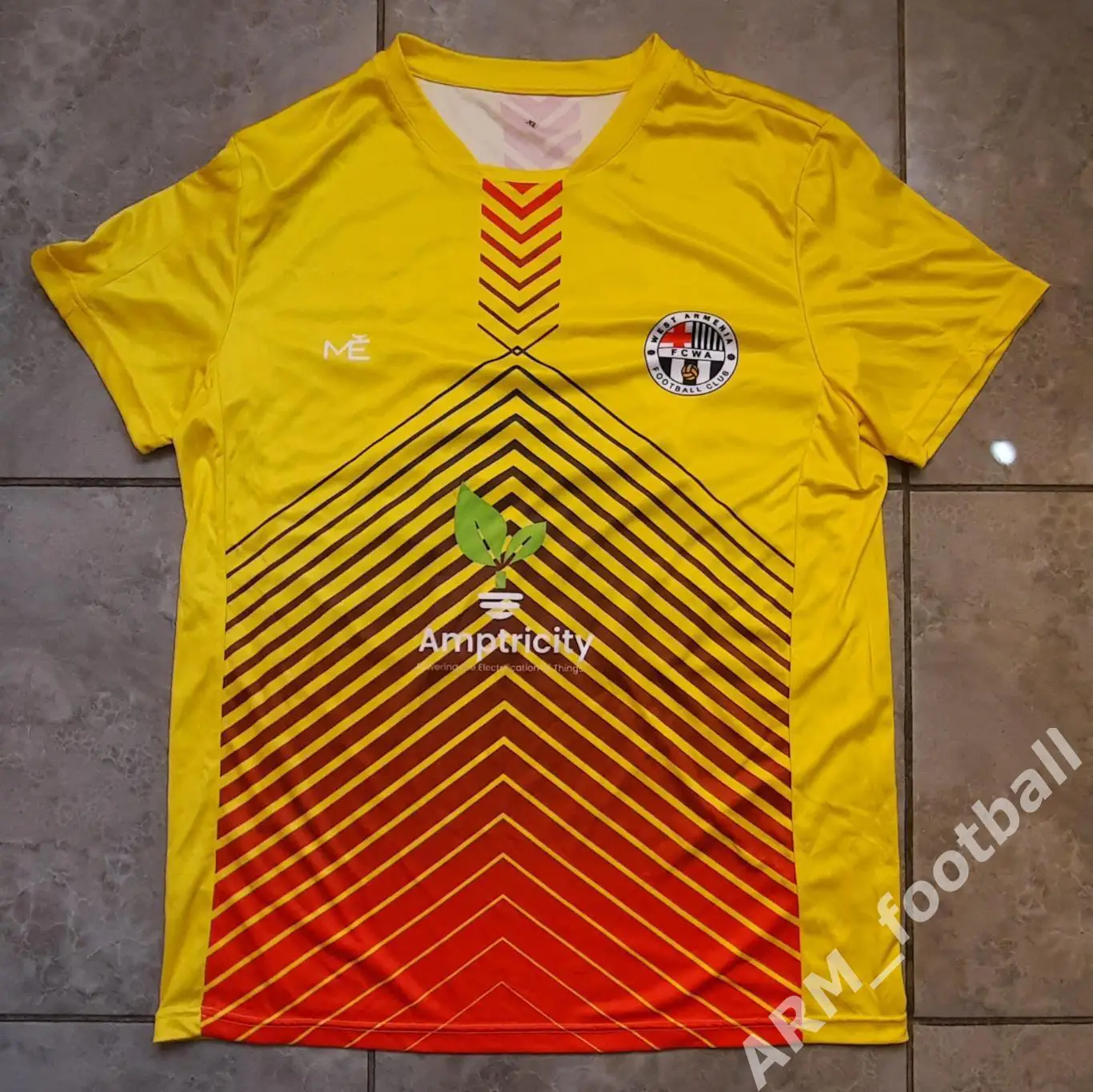 Официальная игровая футбольная майка ФК «ВЕСТ АРМЕНИЯ» (Ереван, Армения). №88