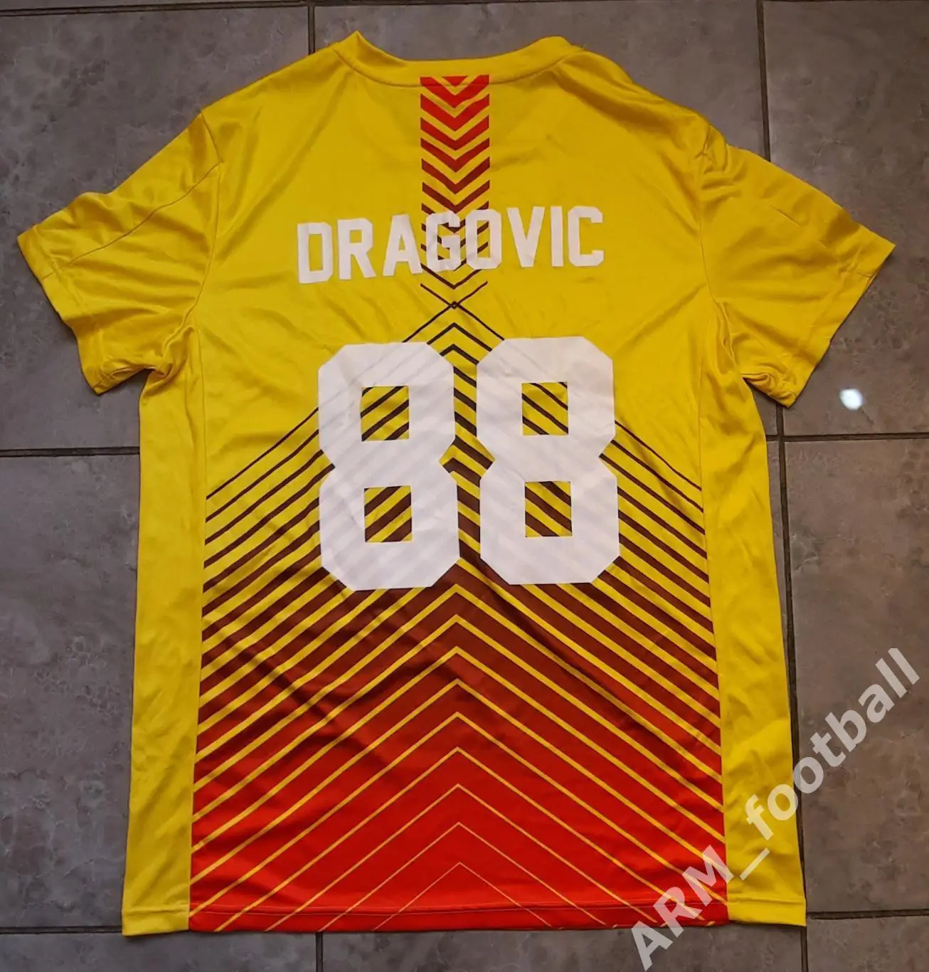 Официальная игровая футбольная майка ФК «ВЕСТ АРМЕНИЯ» (Ереван, Армения). №88 1