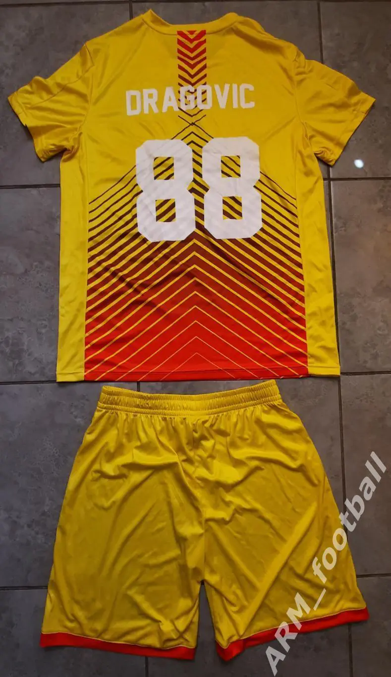 Официальная игровая футбольная майка ФК «ВЕСТ АРМЕНИЯ» (Ереван, Армения). №88 3