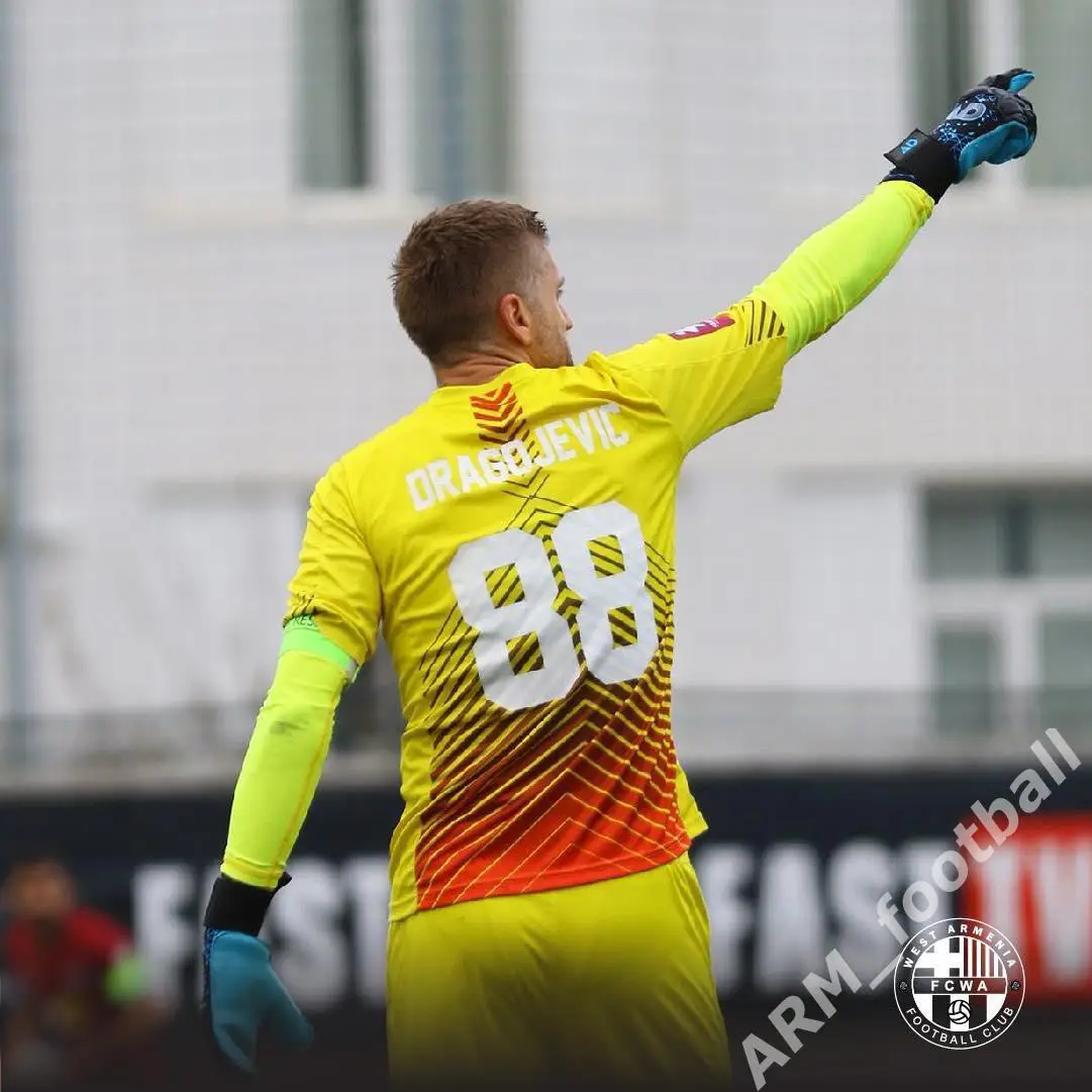 Официальная игровая футбольная майка ФК «ВЕСТ АРМЕНИЯ» (Ереван, Армения). №88 7