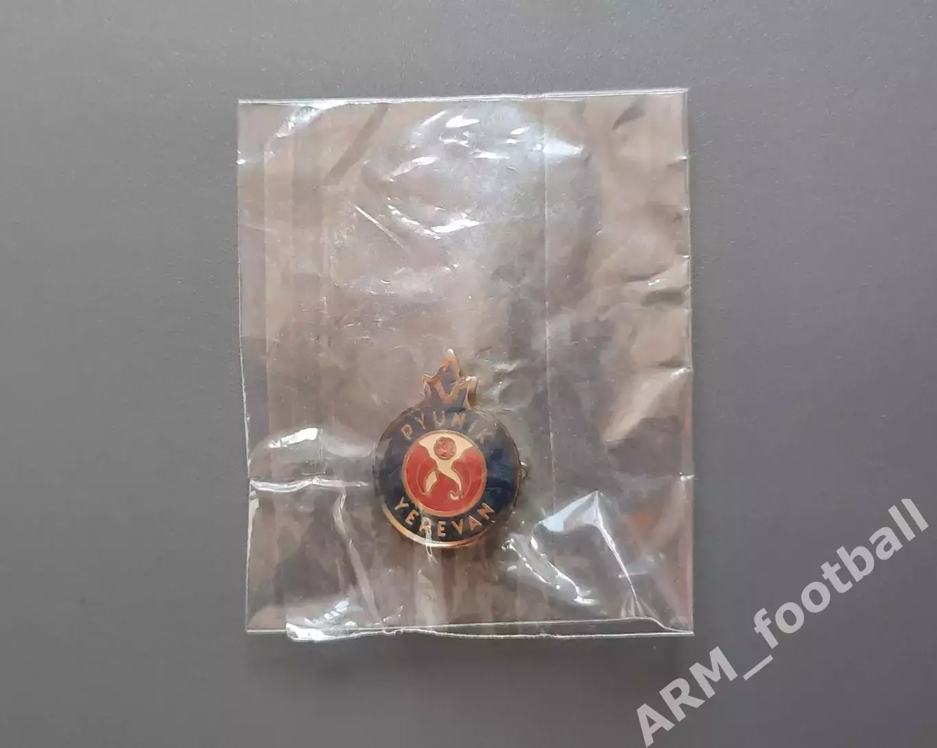 Официальный труднодоступный текучий значек ФК «Пюник» (Ереван, Армения)!