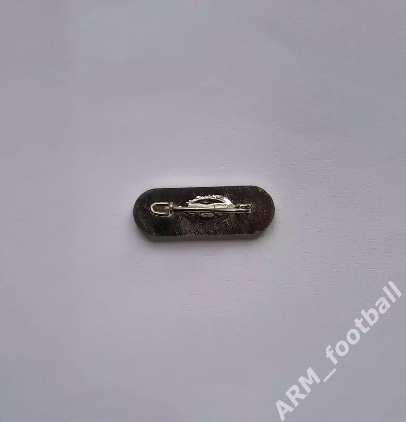 АKЦИЯ до 31.12.2025 Официальный значок ФK ПЮHИK (Eреван, Армения) бордовый 1