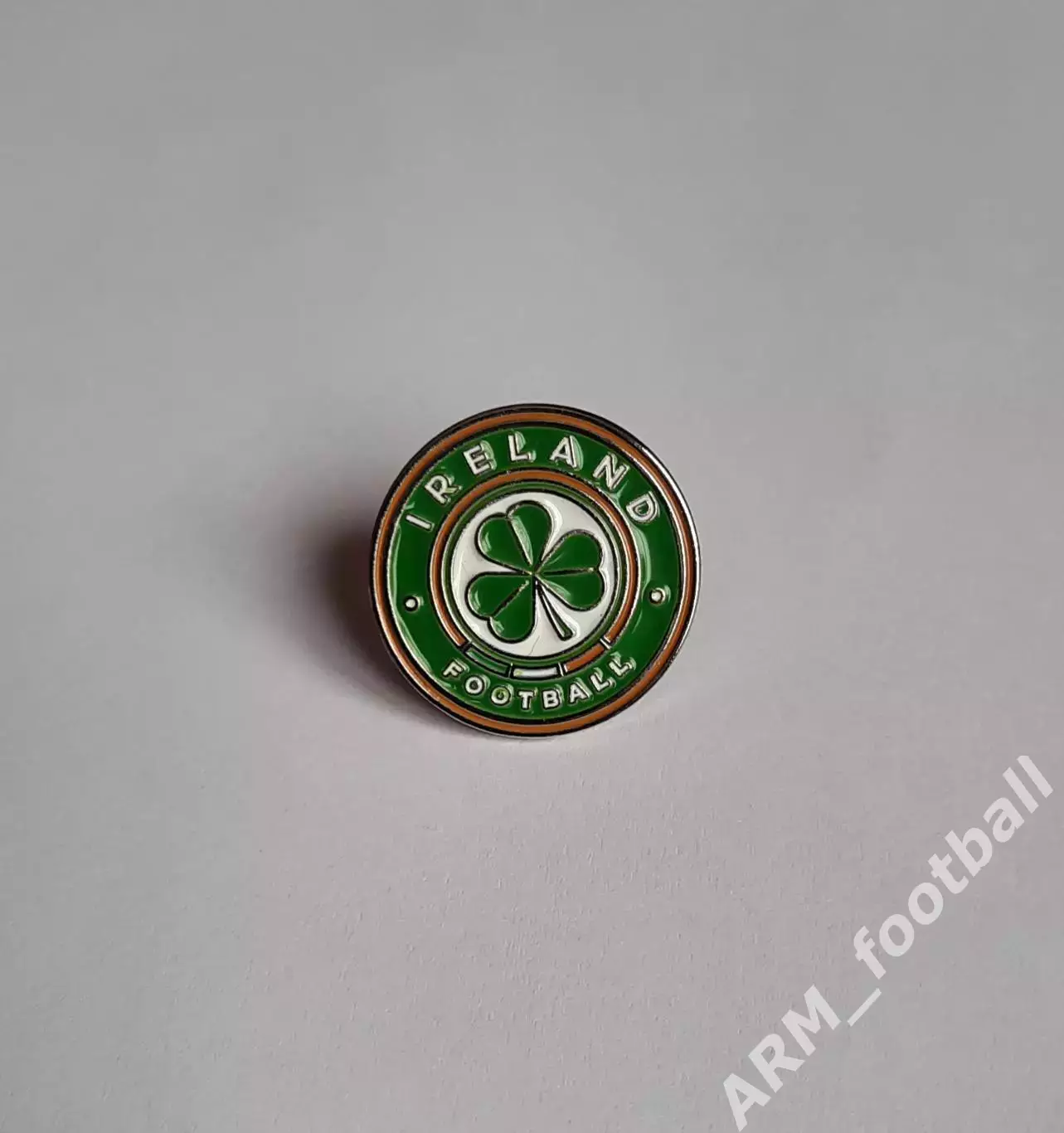 Oфициальный текучий значок федераций футбола Ирландия