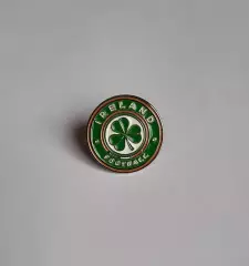 Oфициальный текучий значок федераций футбола Ирландий