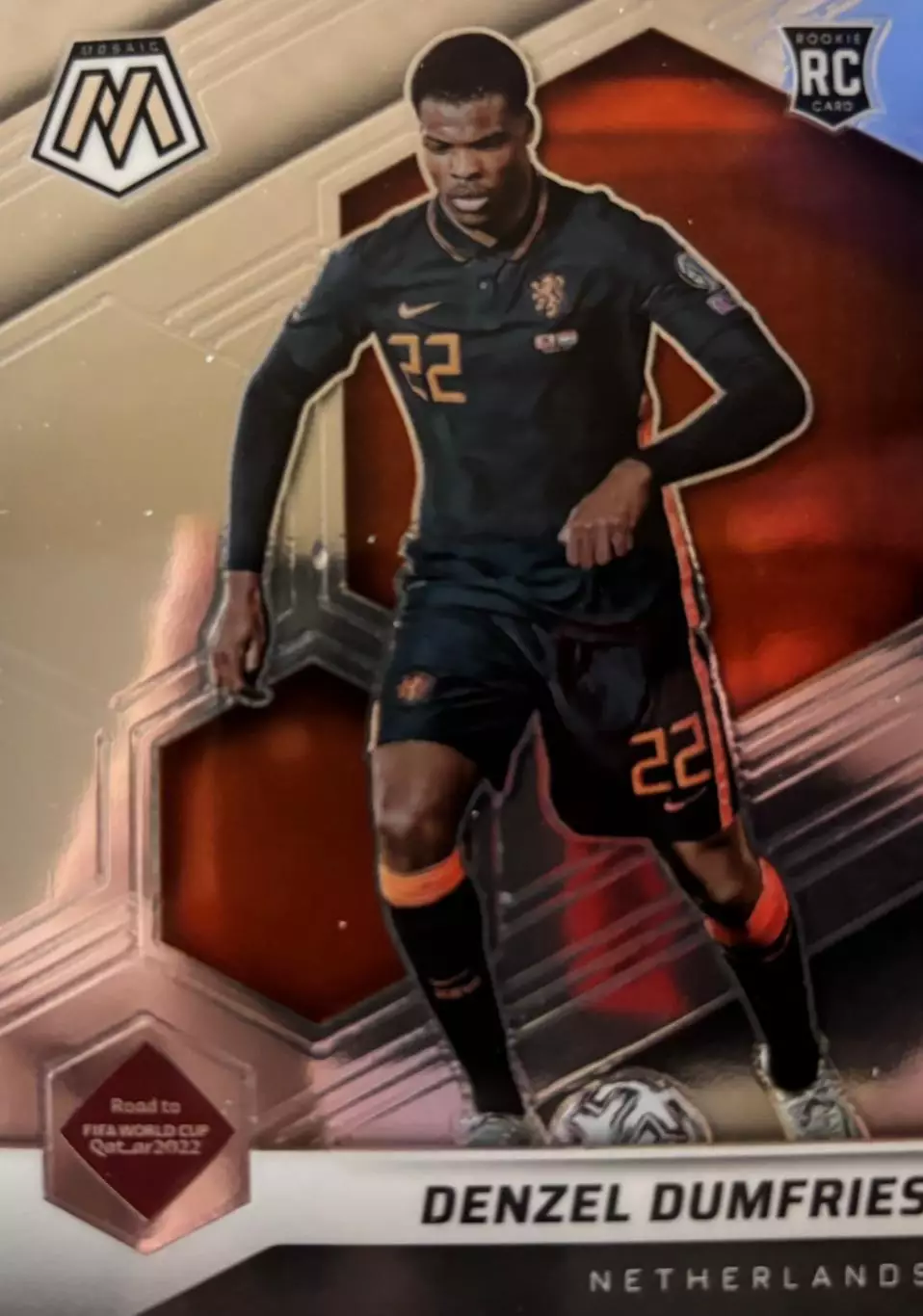 Футбол. Карточка Дензел Дюмфрис Нидерланды, ПСВ, Интернационале 2022 Panini