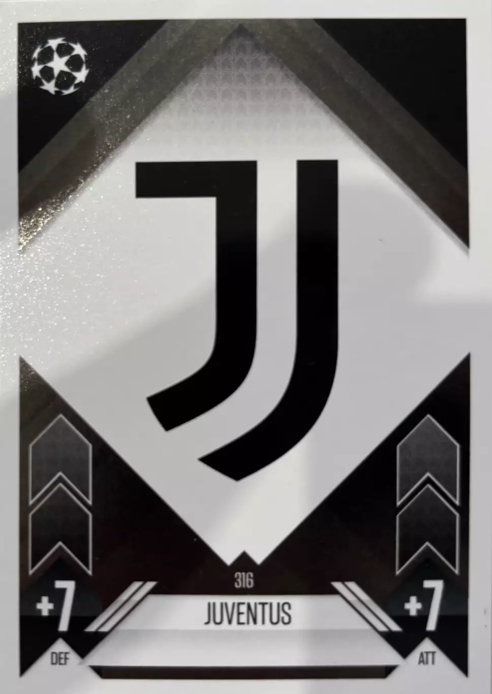 Футбол. Карточка Логотип/Эмблема Juventus/Ювентус Лига Чемпионов 2024-25 TOPPS
