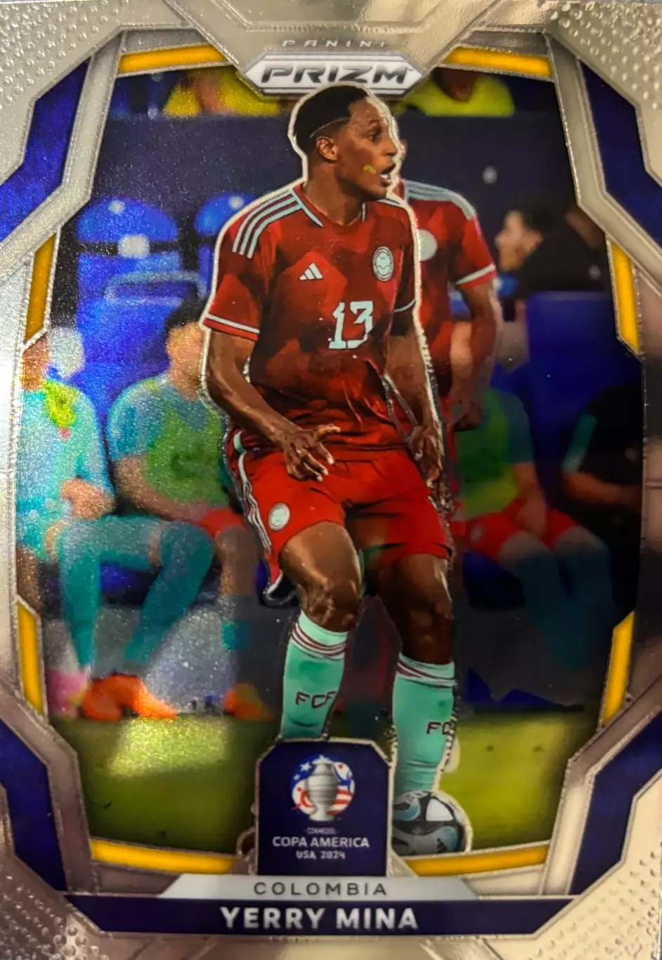 Карточка Ерри Мина Колумбия, Эвертон, Барселона Кубок Америки 2023-24 Panini