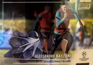 Карточка Алессандро Бастони Интер, Аталанта, Парма Лига Чемпионов 2021-22 TOPPS