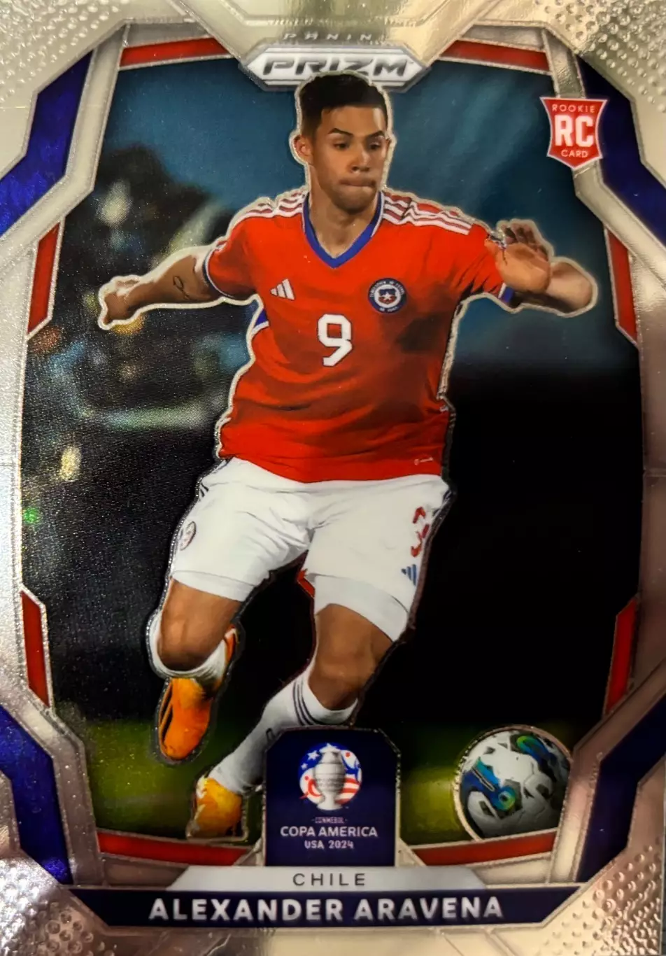 Футбол. Карточка Александер Аравенa Чили, Гремио Кубок Америки 2023-24 Panini