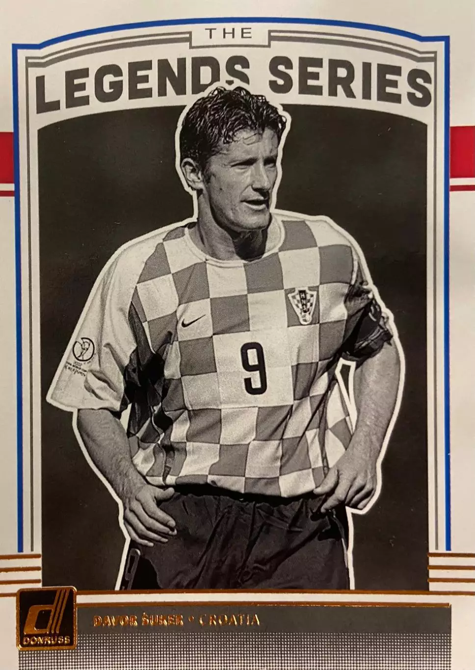 Футбол. Карточка легенда Давор Шукер Хорватия, Арсенал, Реал Мадрид Panini 2019