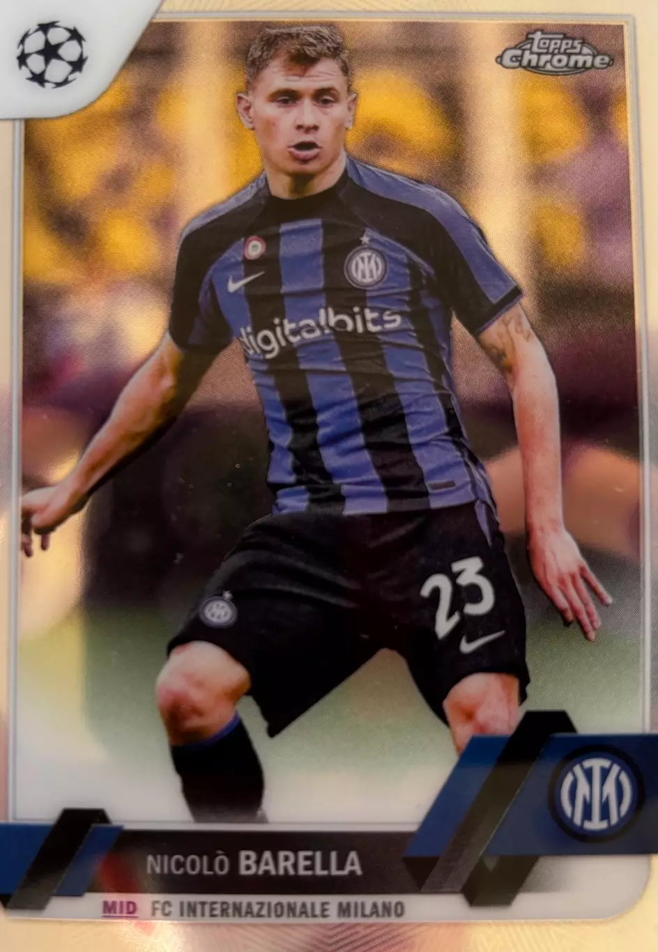 Футбол Карточка Nicolo Barella/Николо Барелла Интер Лига Чемпионов 2022-23 TOPPS