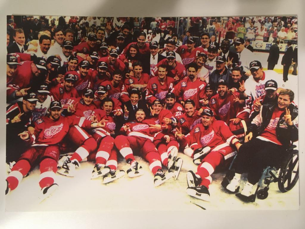Фото игроков НХЛ - Детройт обладатель кубка Стенли
