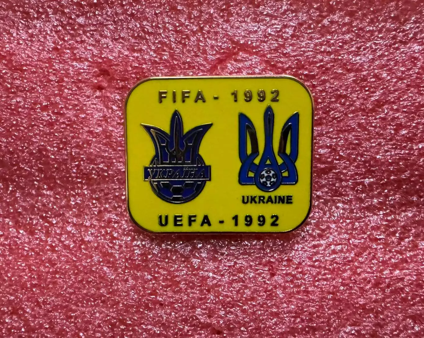 Знак федерация футбола Украина.