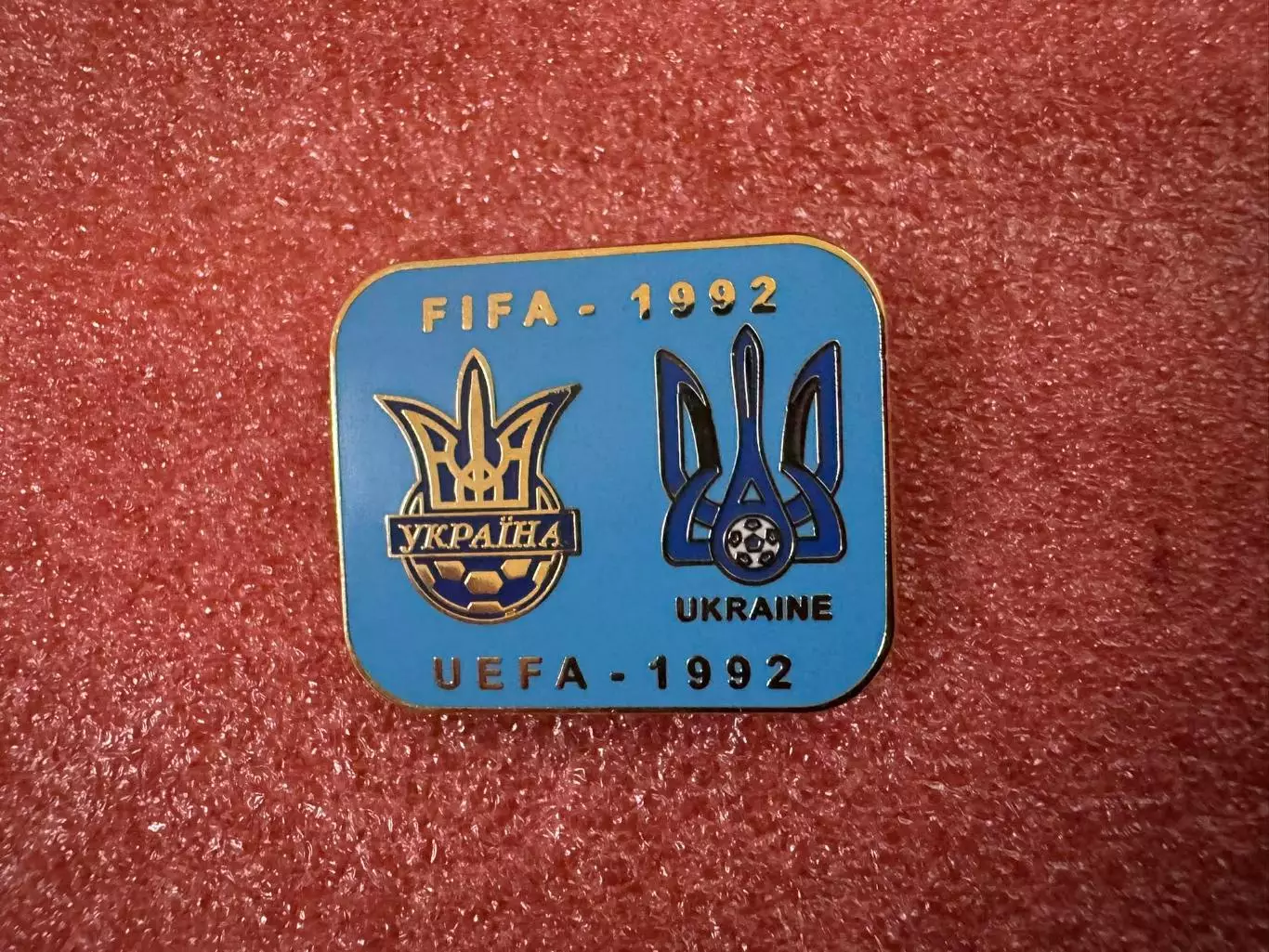 Знак федерация футбола Украина. 2